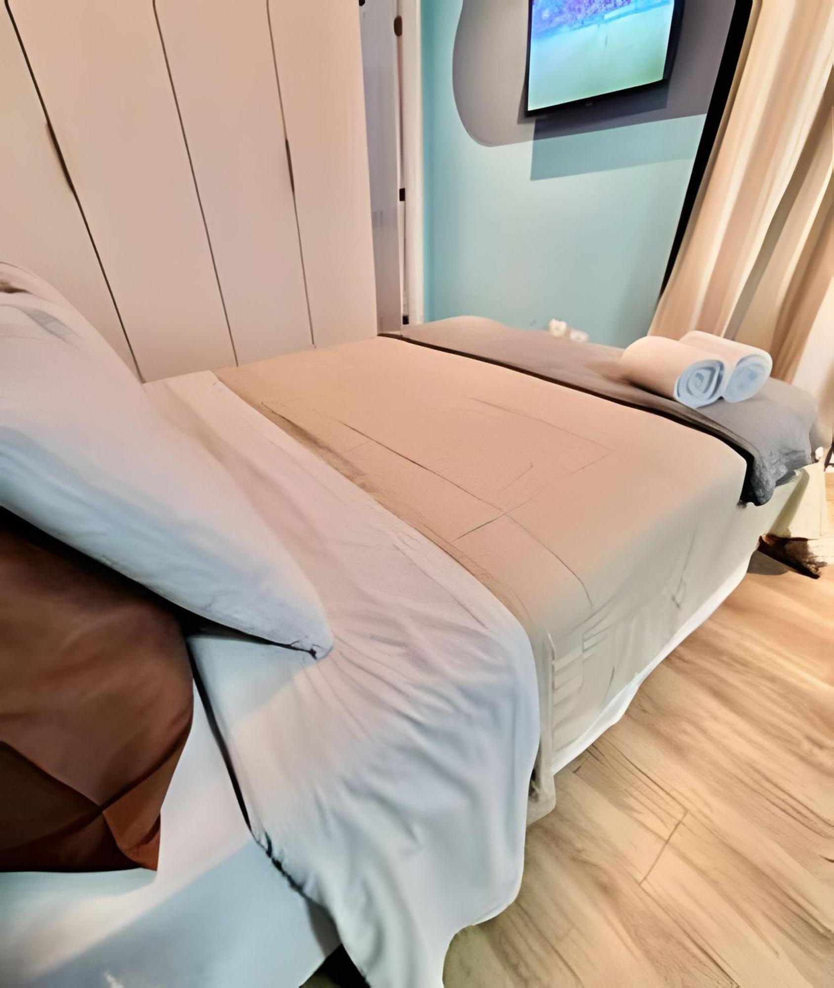 Apartamento Estudio Dubai - Com Ar Condicionado E Wifi *
